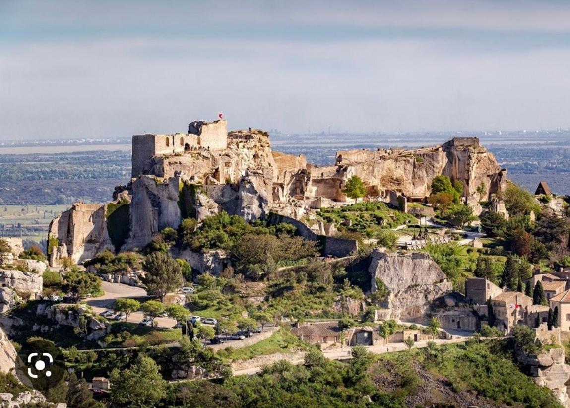 Lou Bonur Apartment Les Baux-de-Provence Bagian luar foto